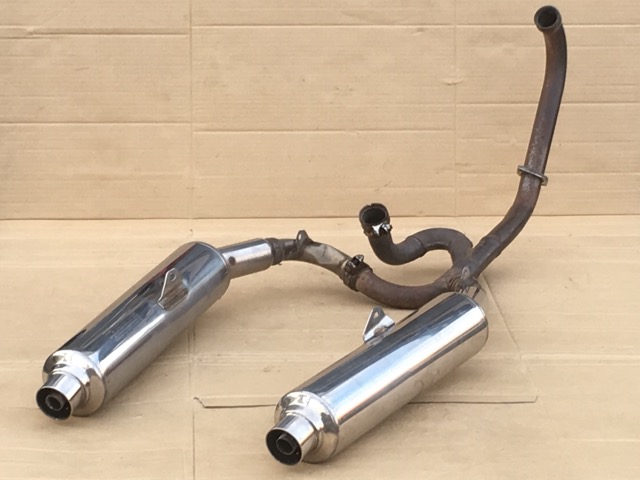 VTR1000F逆輸入車のマフラーが入荷しました。 | バイクパーツの