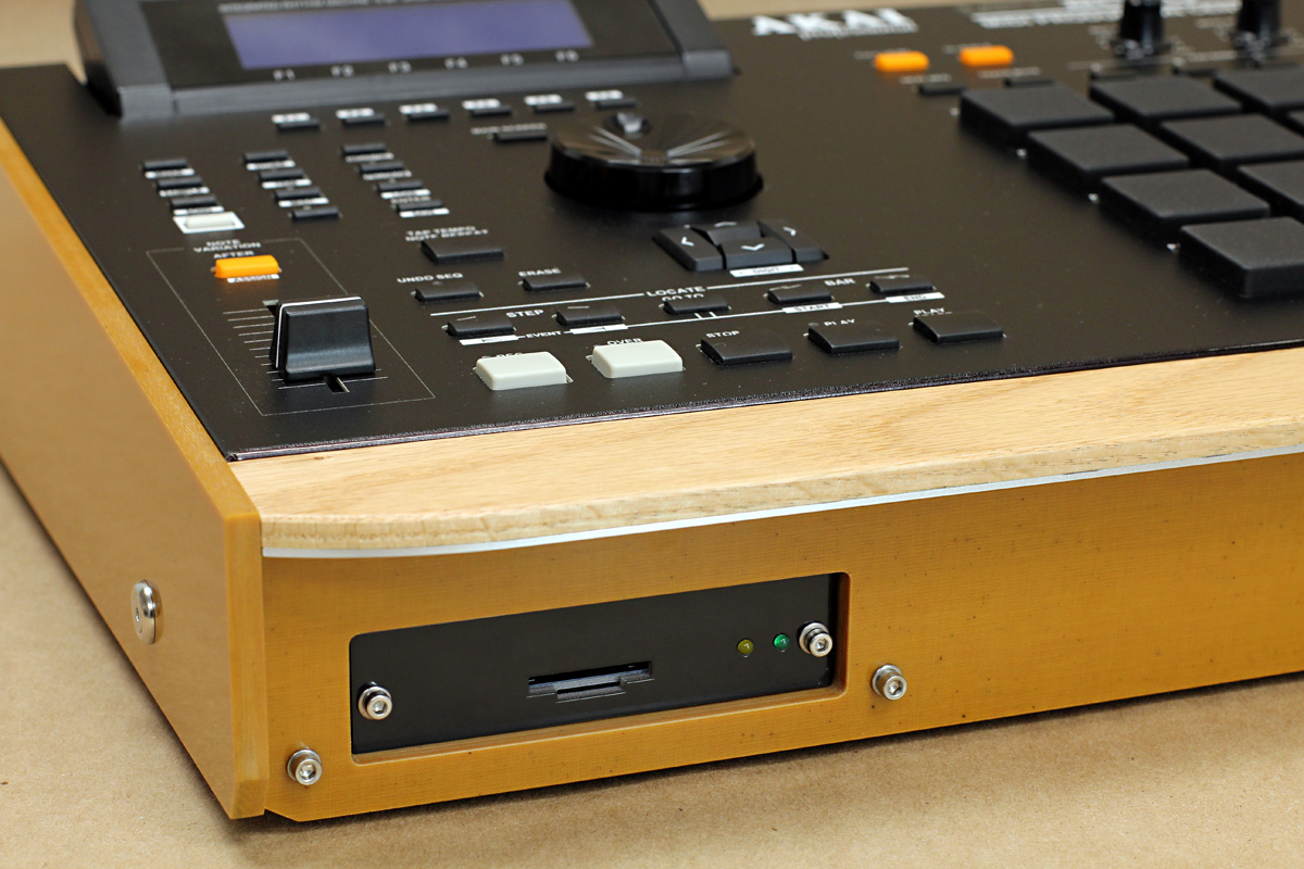 Akai MPC 2000XL Custom Gold Phenolic Unit & Hardwood Bezel