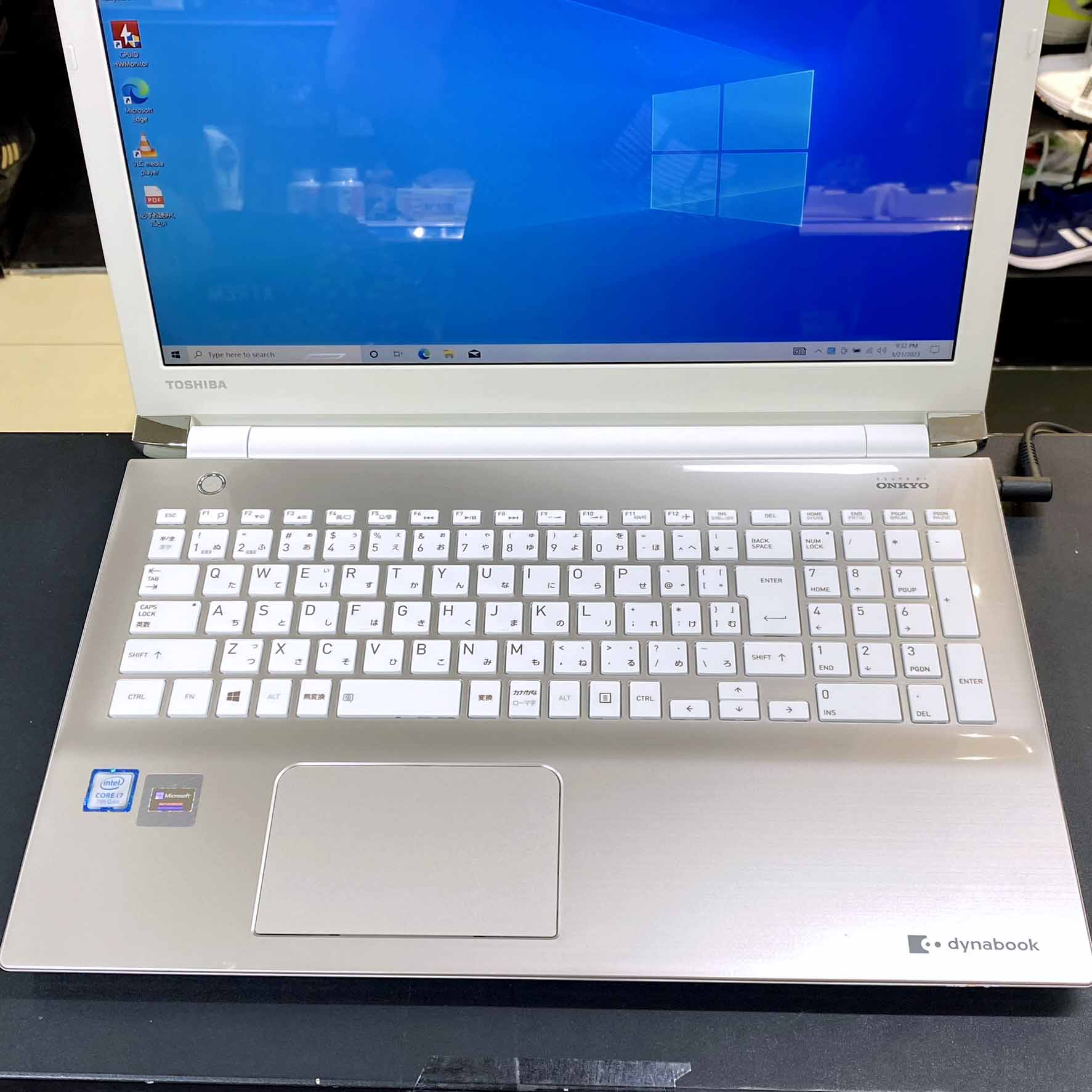 Đã qua sử dụng】Toshiba Dynabook T65/EG Core i7-7500U 2.7GHz | 8GB