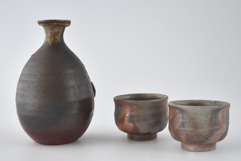 AKa6903 備前焼 小西陶古 変わった形の酒器 珍品 AKa6903 備前焼 小西