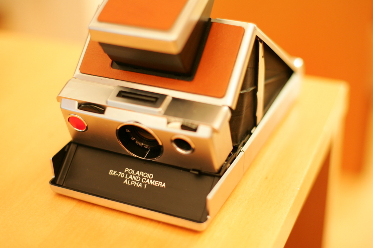 カメラ遍歴 5】Polaroid SX-70 ALPHA1 | USEFUL FOR LIFE
