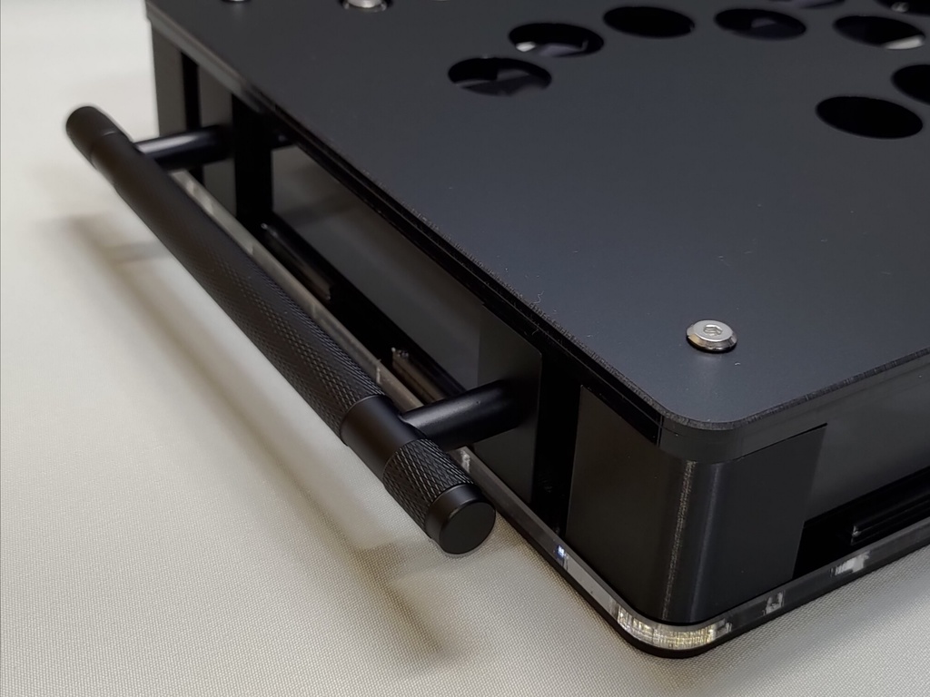 中型ケース用取っ手 - くろまき工房 - BOOTH