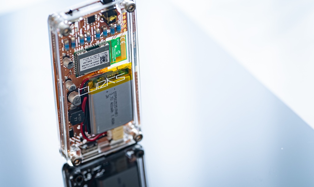 BT-02 透明」【完売御礼】ワイヤレスヘッドホンアンプ - tueks - BOOTH