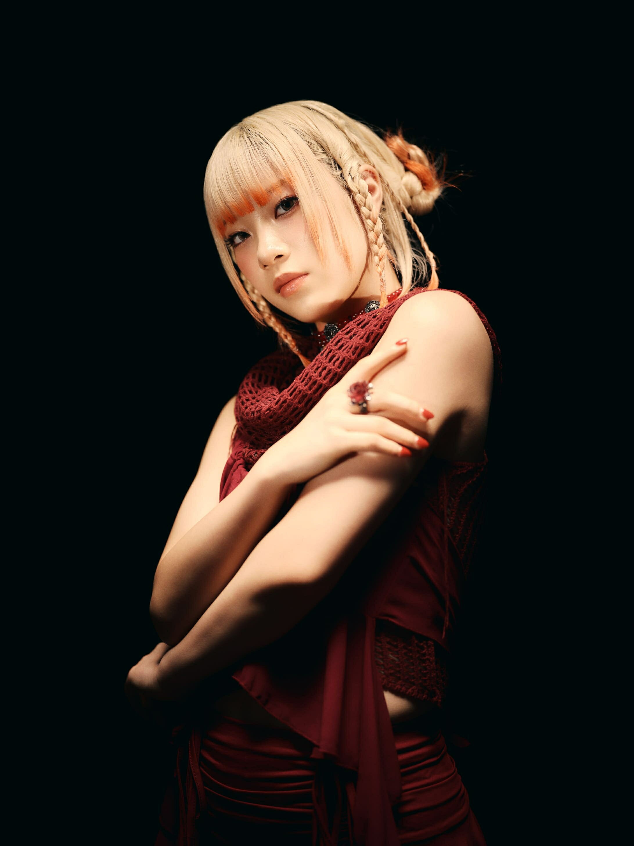 HANA、2/26放送のJ-WAVE番組に1日を通して出演♪ プレゼント企画も