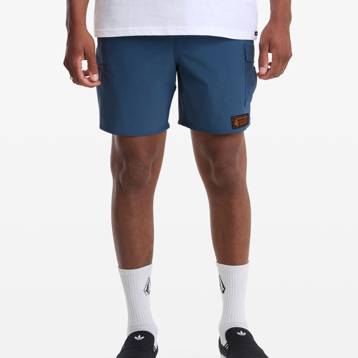 VOLCOM メンズ TRULY LIBERATED WORK TRUNK 17 ボードショーツ 【2026