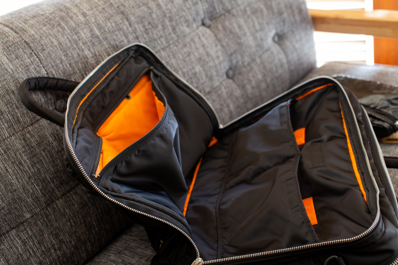 ポーター愛用レビュー｜二層式タンカー3WAYブリーフケース | 僕と写真