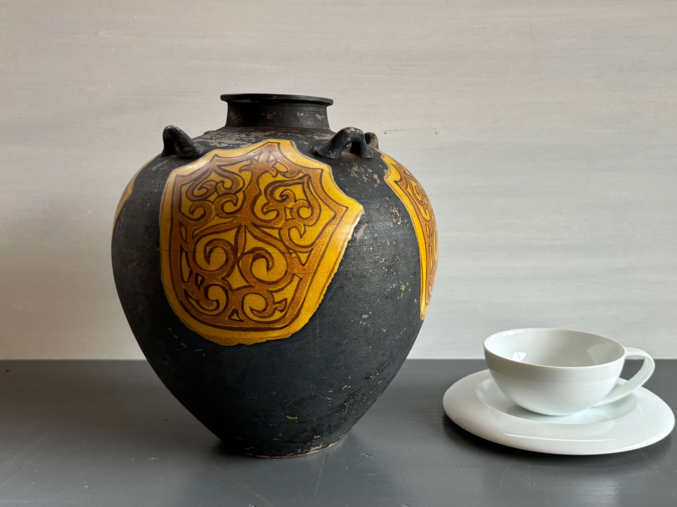 No.10902「松本佐一 ベース：九谷焼 松屋窯」高さ22.5cm | ボルト