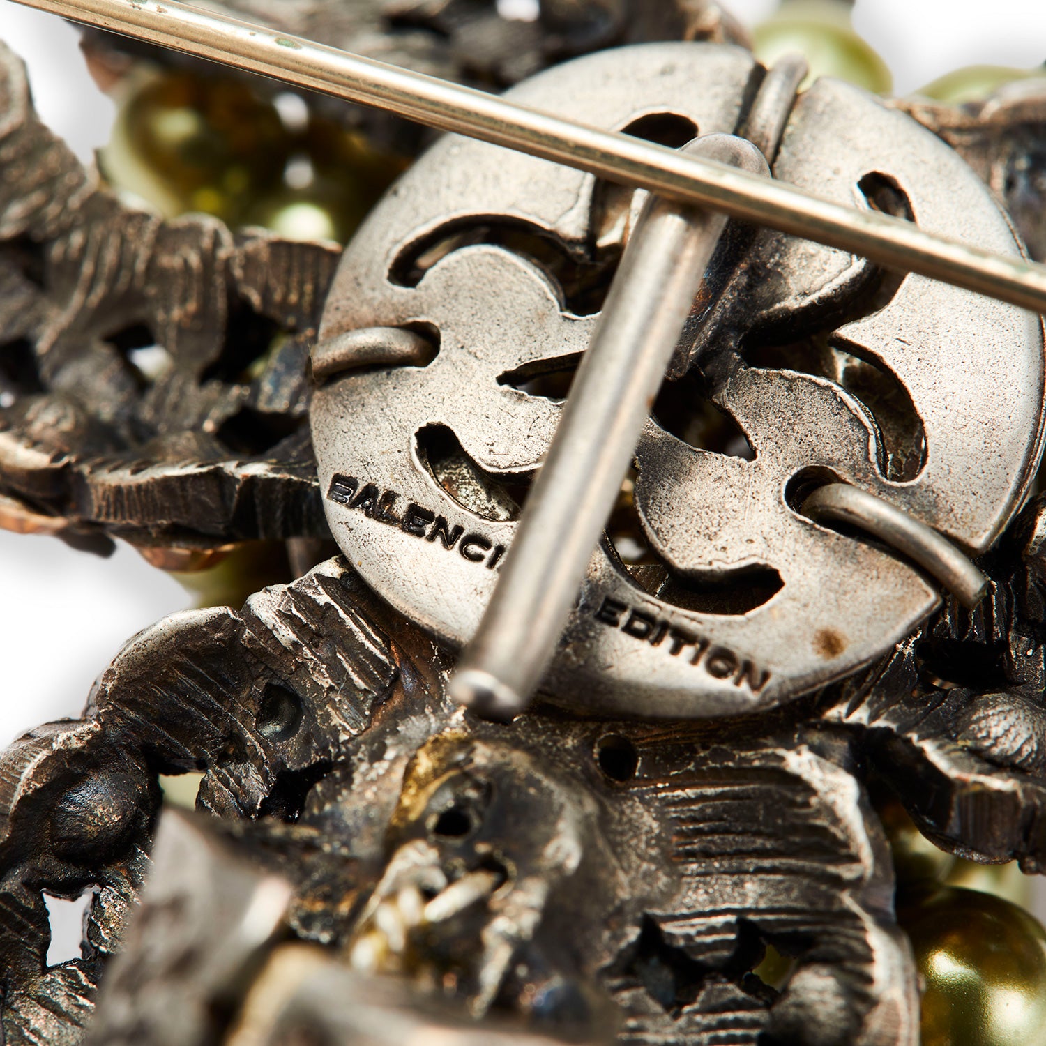 正規品・送料無料】BALENCIAGA / pearl ＆ crystal brooch | BOLS