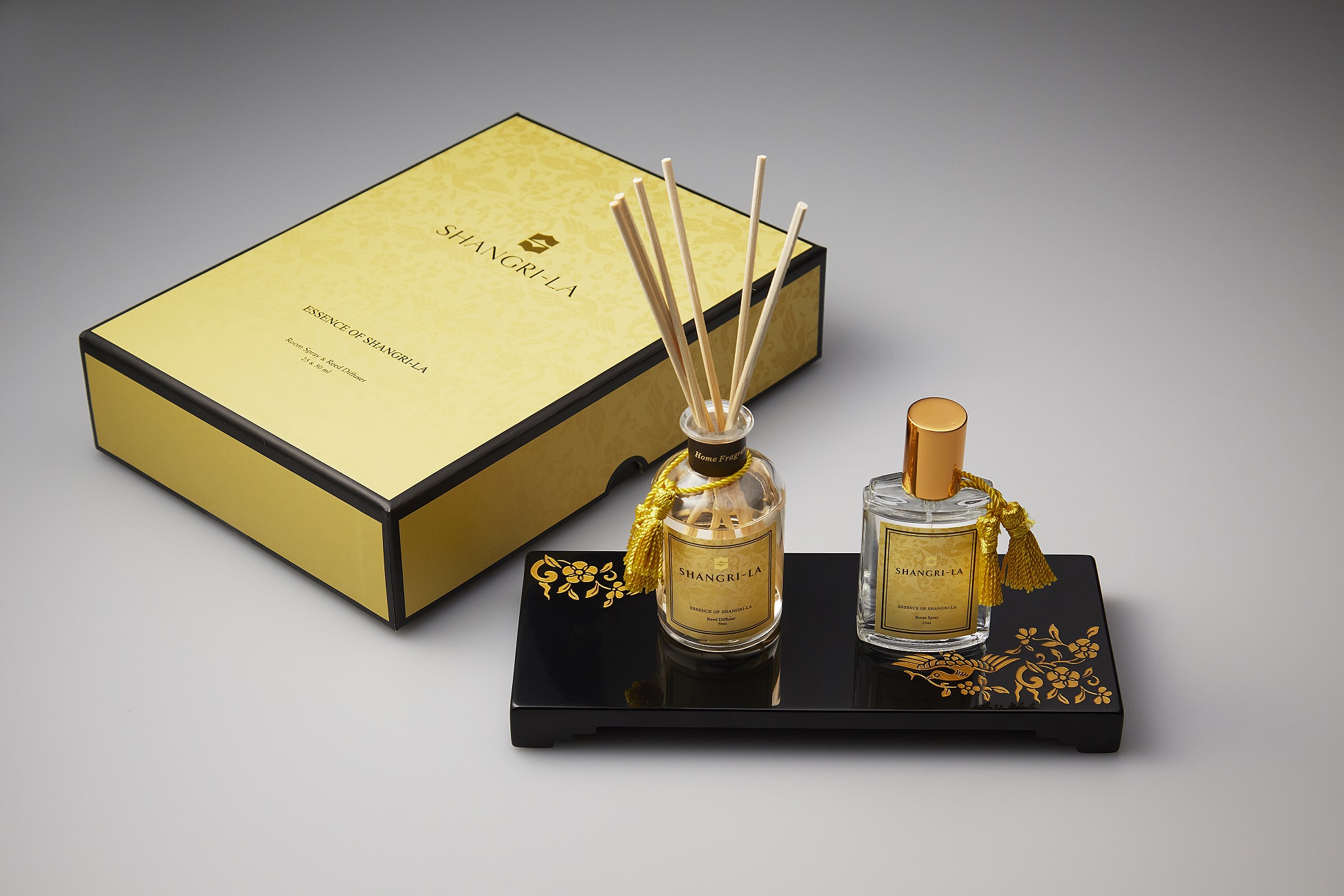 Essence of Shangri-La Mini Diffuser and Spray Set/シャングリ・ラ