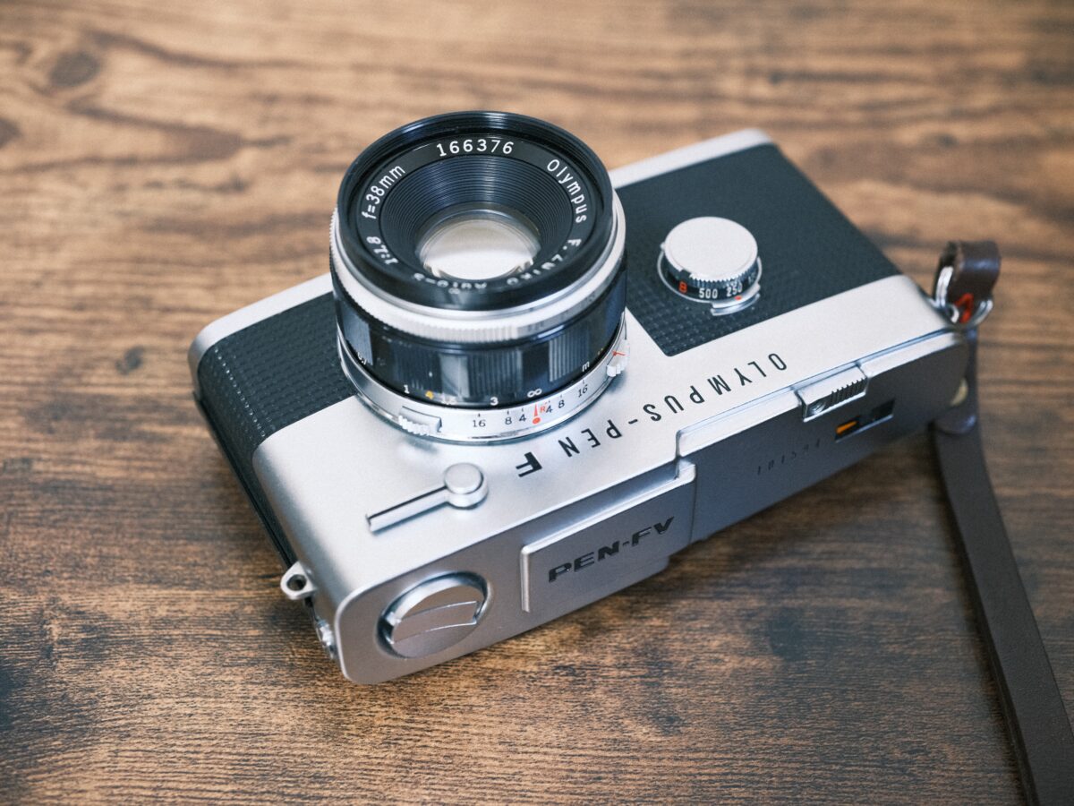 フィルムカメラレビュー。「OLYMPUS PEN FV」 | BORN SURE blog