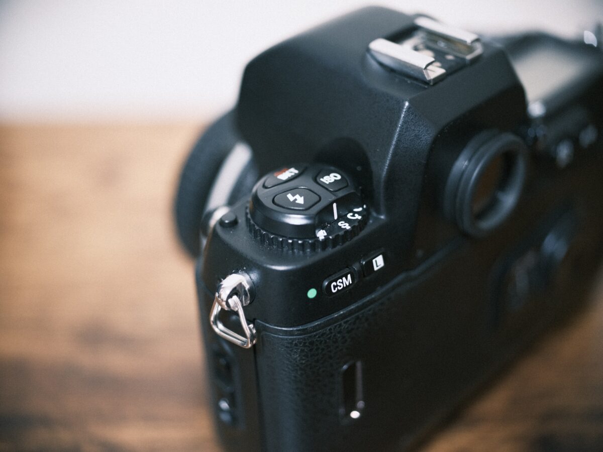 フィルムカメラレビュー。「Nikon F100」 | BORN SURE blog