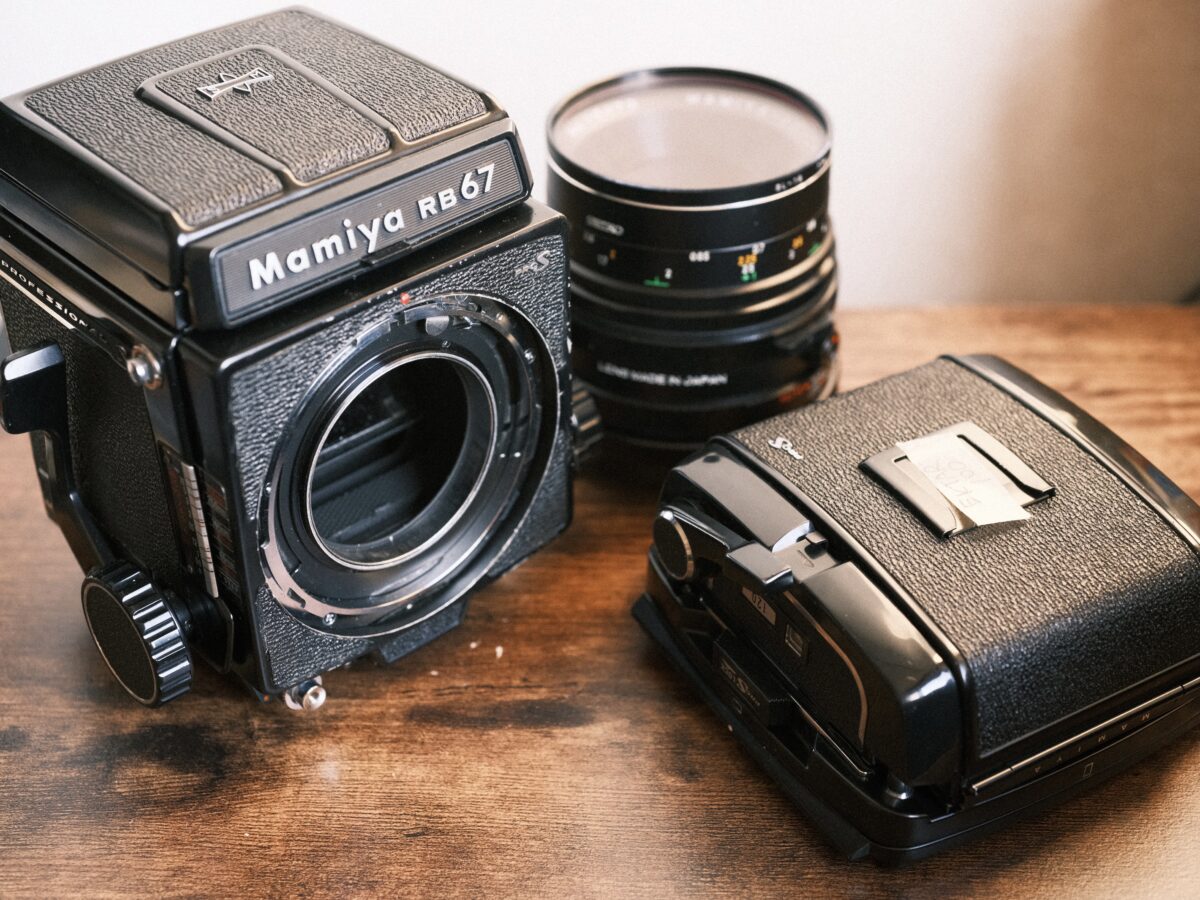 フィルムカメラレビュー。「MAMIYA RB67」 | BORN SURE blog