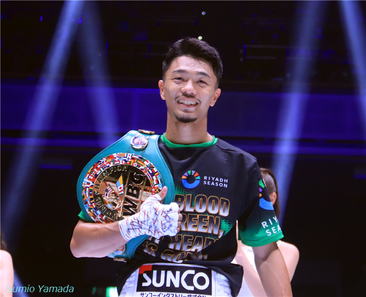 Photo】 中谷潤人 ワンパンチKOで世界1位撃退！ WBC世界バンタム級