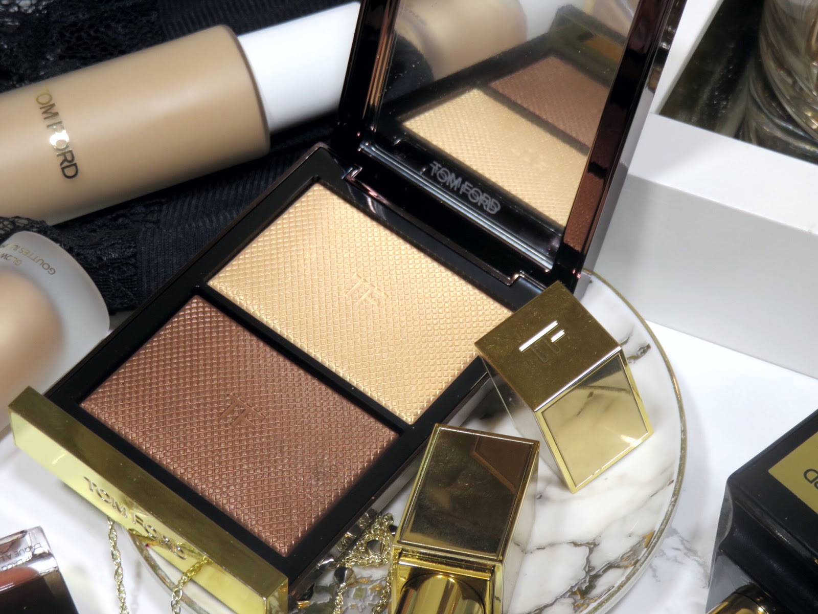 Review | Tom Ford Skin Illuminating Powder Duo in Flicker | Pretty