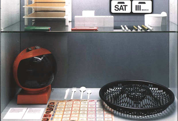 Artists' Books and Multiples: Sophie Calle | La Visite Guidee