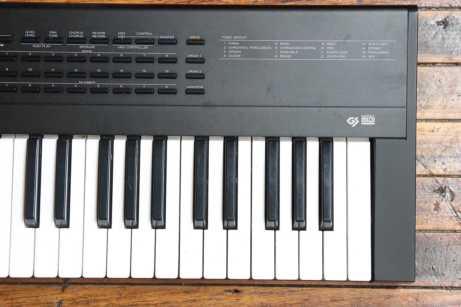 MATRIXSYNTH: Roland JV-30 61-Key Multi-Timbral Synthesizer