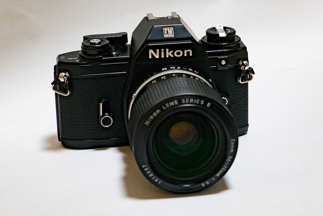 アリバイ日記: 【機材紹介】リトルニコンといわれたフィルムカメラ