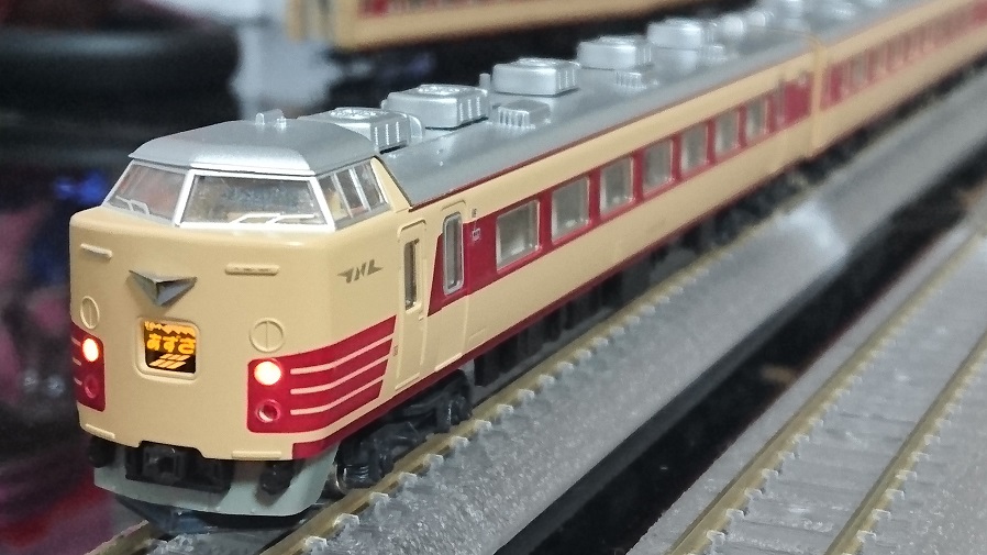 あづみの鉄道の趣味部屋: 入線日記47 KATO 183系1000番台 特別急行