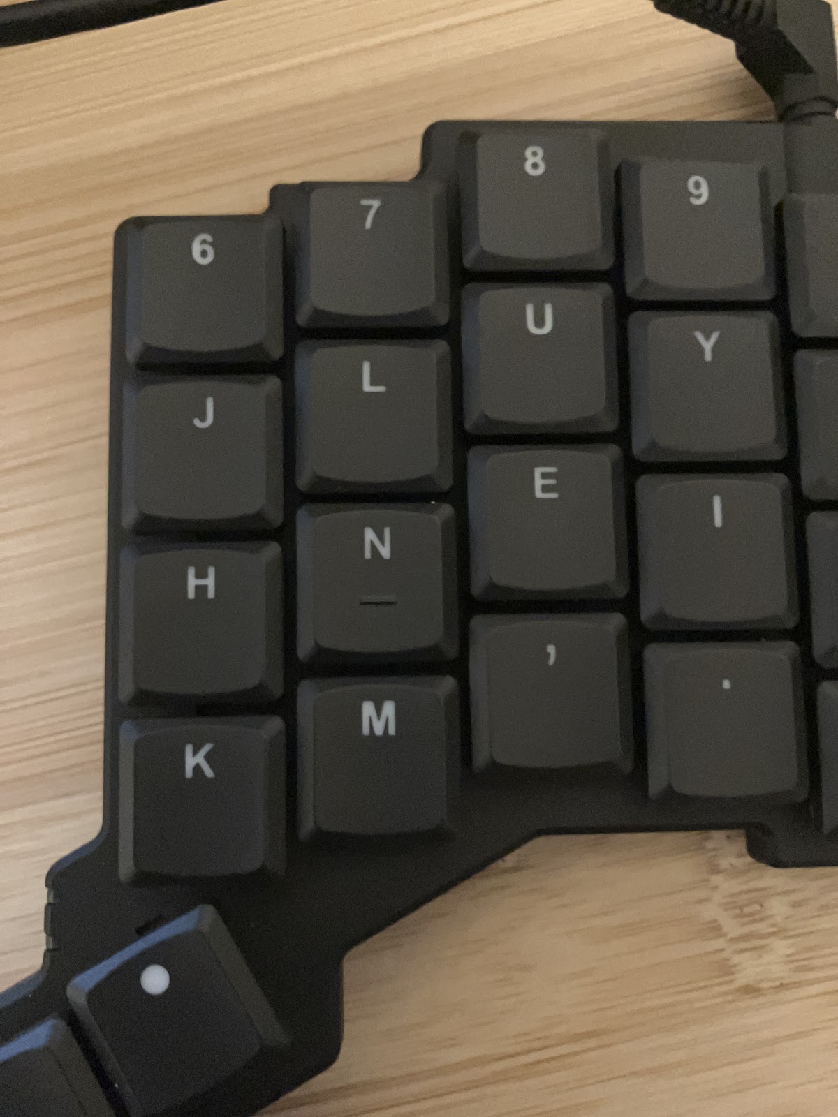 分割キーボードZSA Voyagerのキーマップ設定のこだわりを語る | 影織文庫