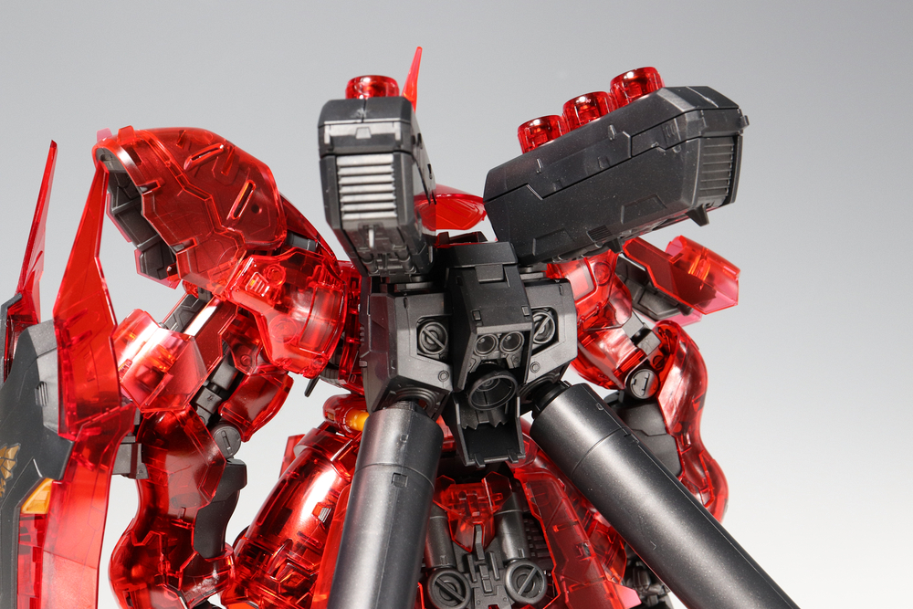 Review ] - RG 1/144 - Sazabi Clear Color