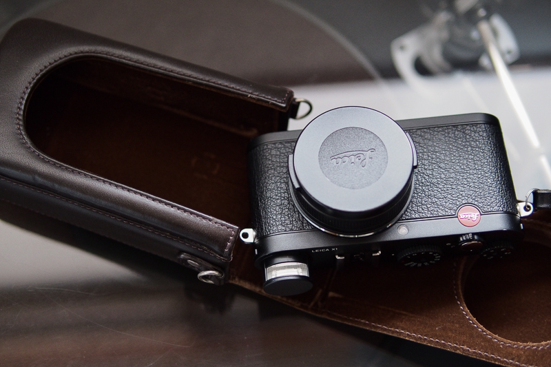 Blues Walk: Leica X1のケース