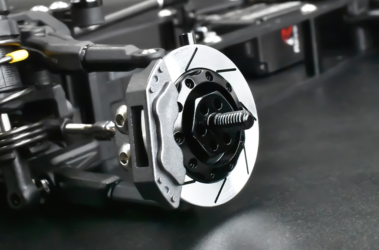 ReveD「RDX用 アルミ製 ブレーキディスク型 フロント アクスル」登場