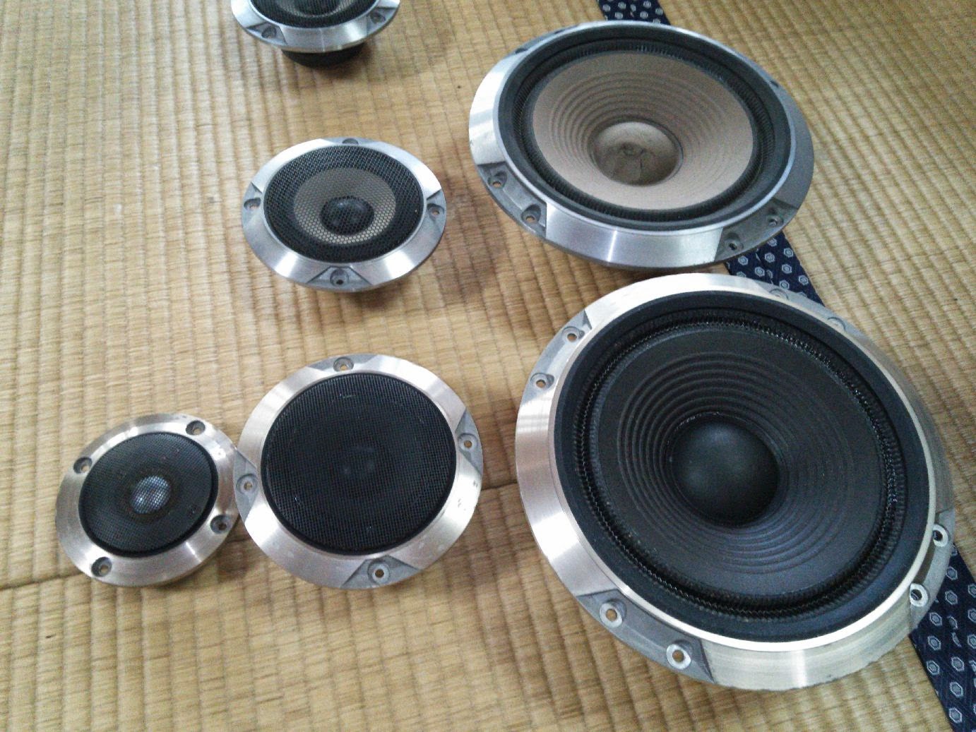 気ままな工作・B級オーディオ・B級料理・写真など: Lo-D HS-33D発見