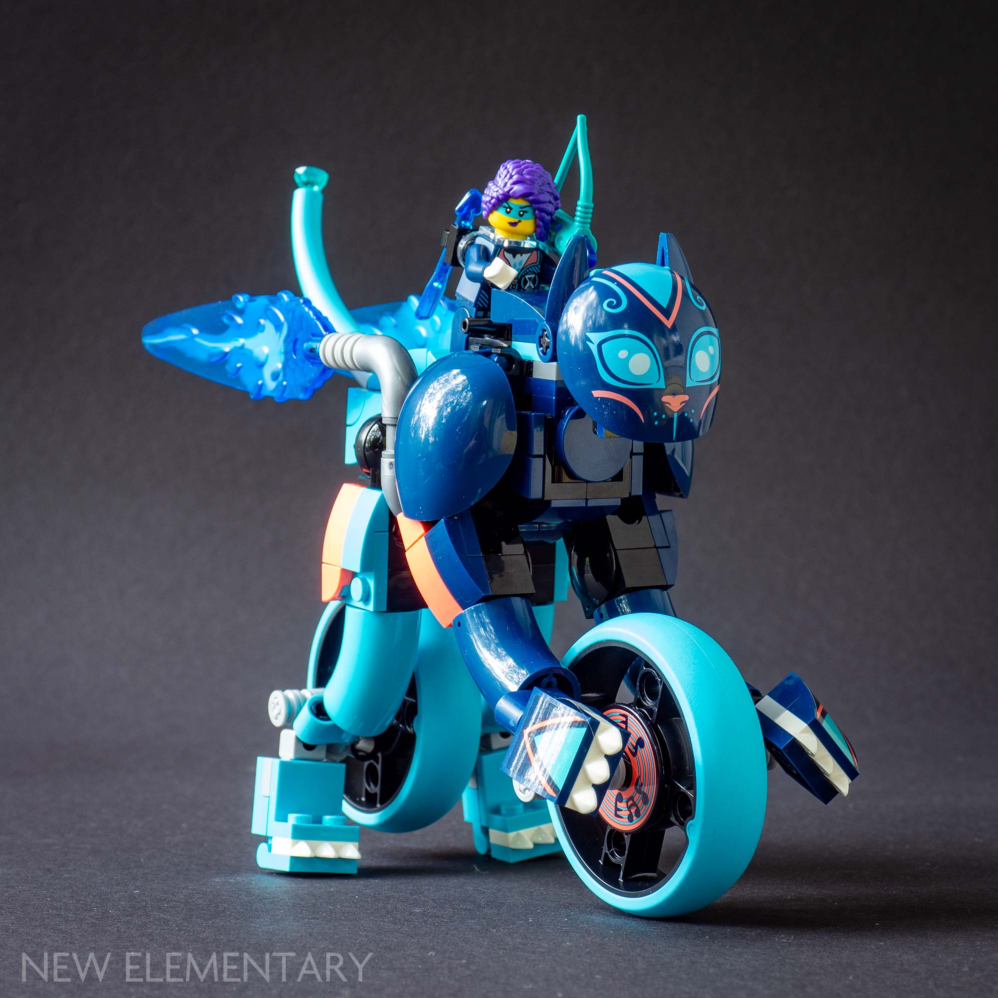 Review + MOC: 71480 Logan the Mighty Panda & 71479 Zoey's Cat