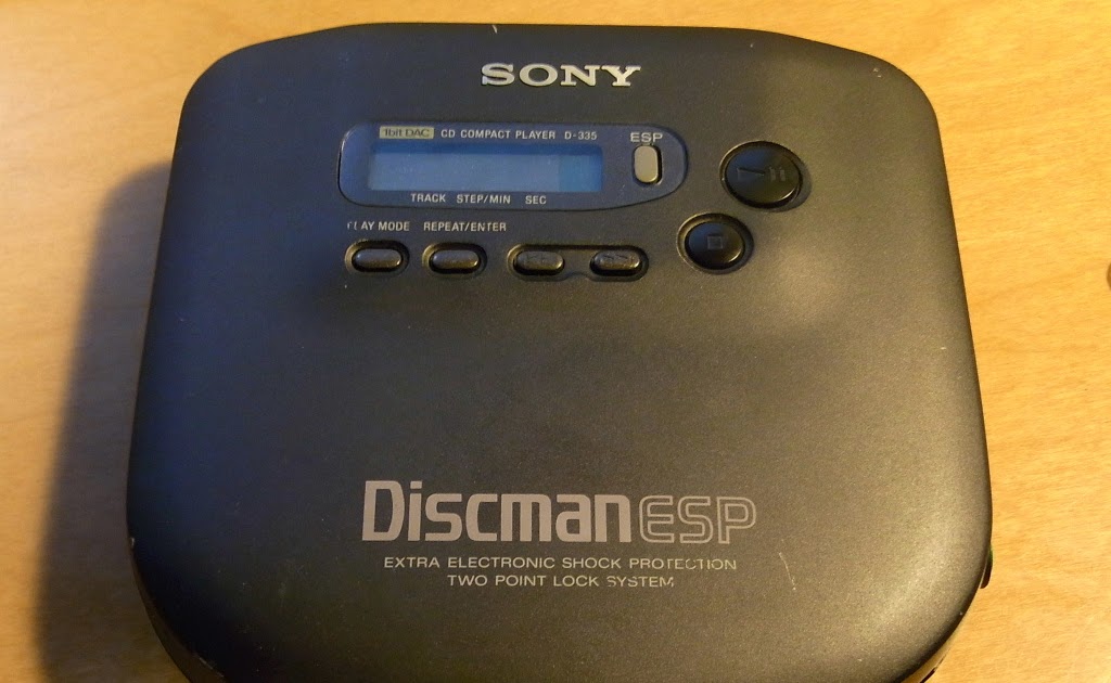 卓上オーディオ (Tabletop Audio): ポータブルCDプレイヤー(SONY D-335)