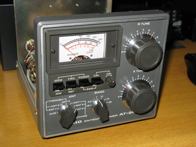 TRIO AT-200 アンテナチューナー Kenwood TRIO AT-200 Ham Radio
