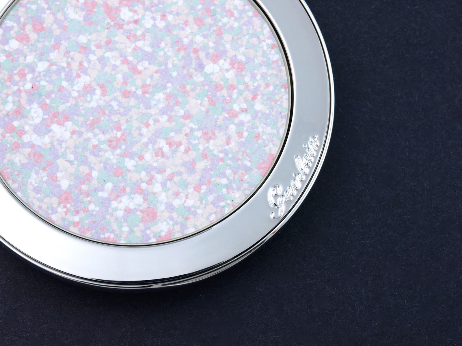 Guerlain Meteorites Voyage Exceptional Compacted Pearls of Powder