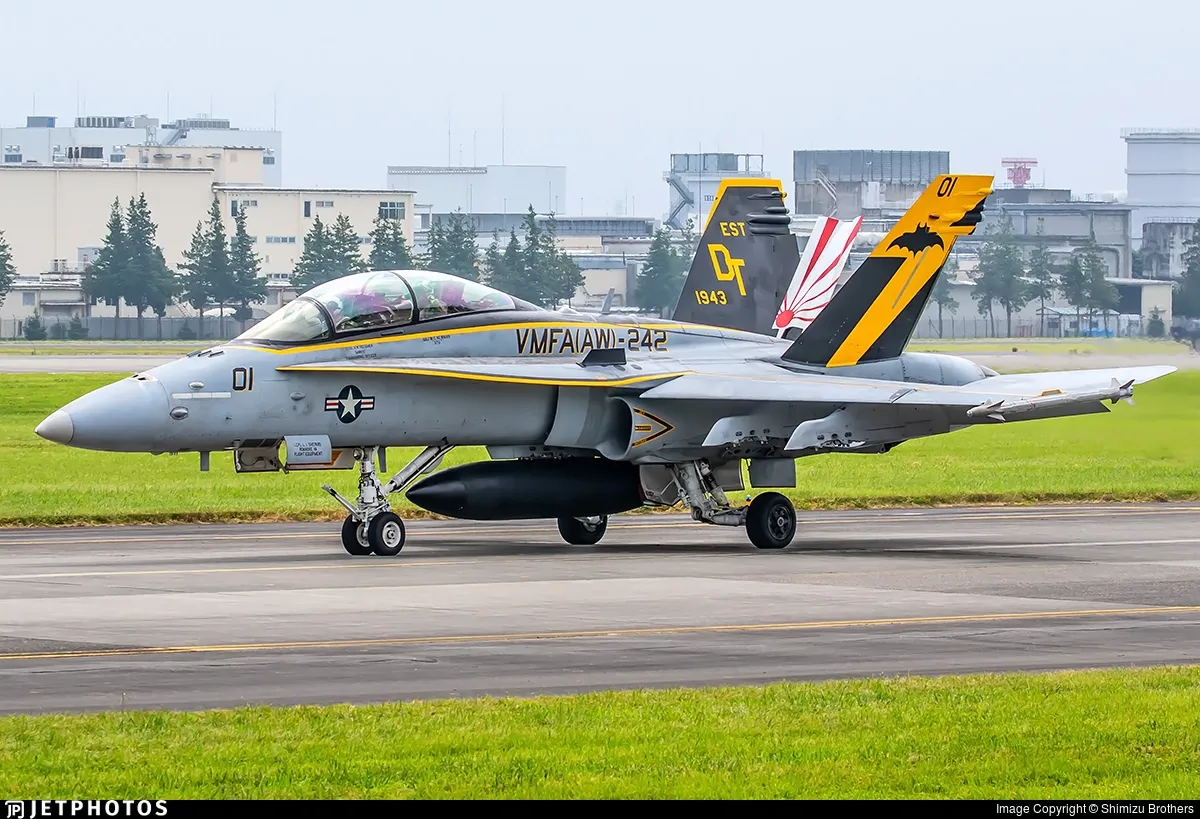 航空機・ヘリコプター Kinetic Gold F/A-18D USMC HORNET 1/48 航空機