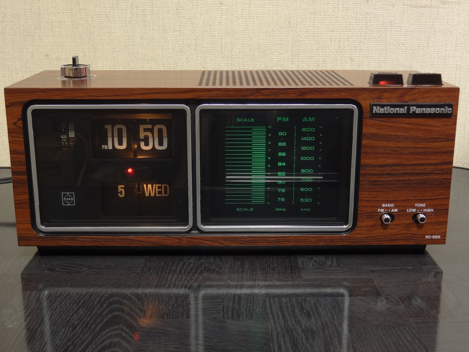 狂乱Nonaha日記: National パタパタ時計付きラジオ RC-685