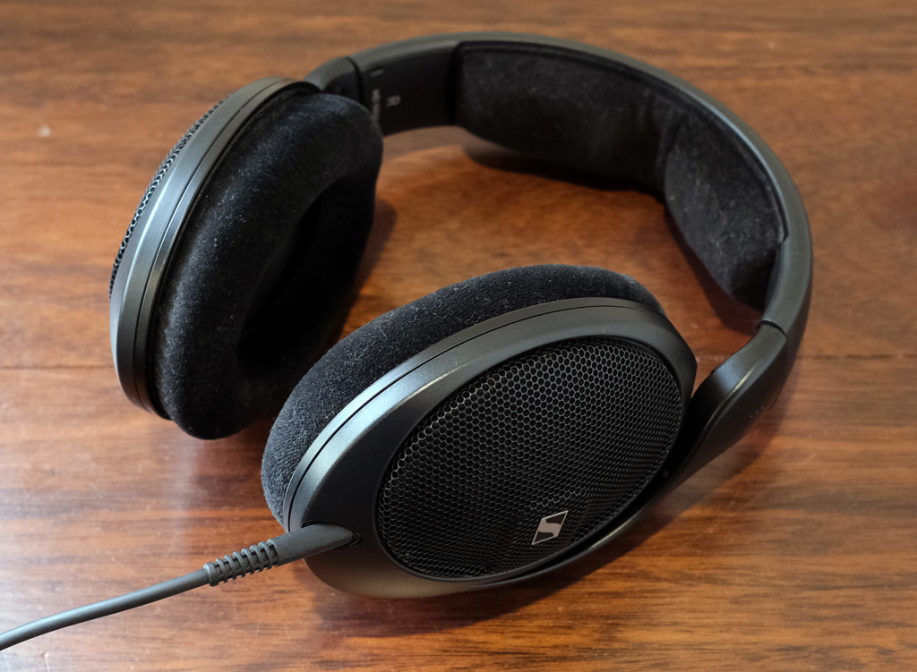 Sandal Audio: ゼンハイザー HD560S ヘッドホンの試聴レビュー