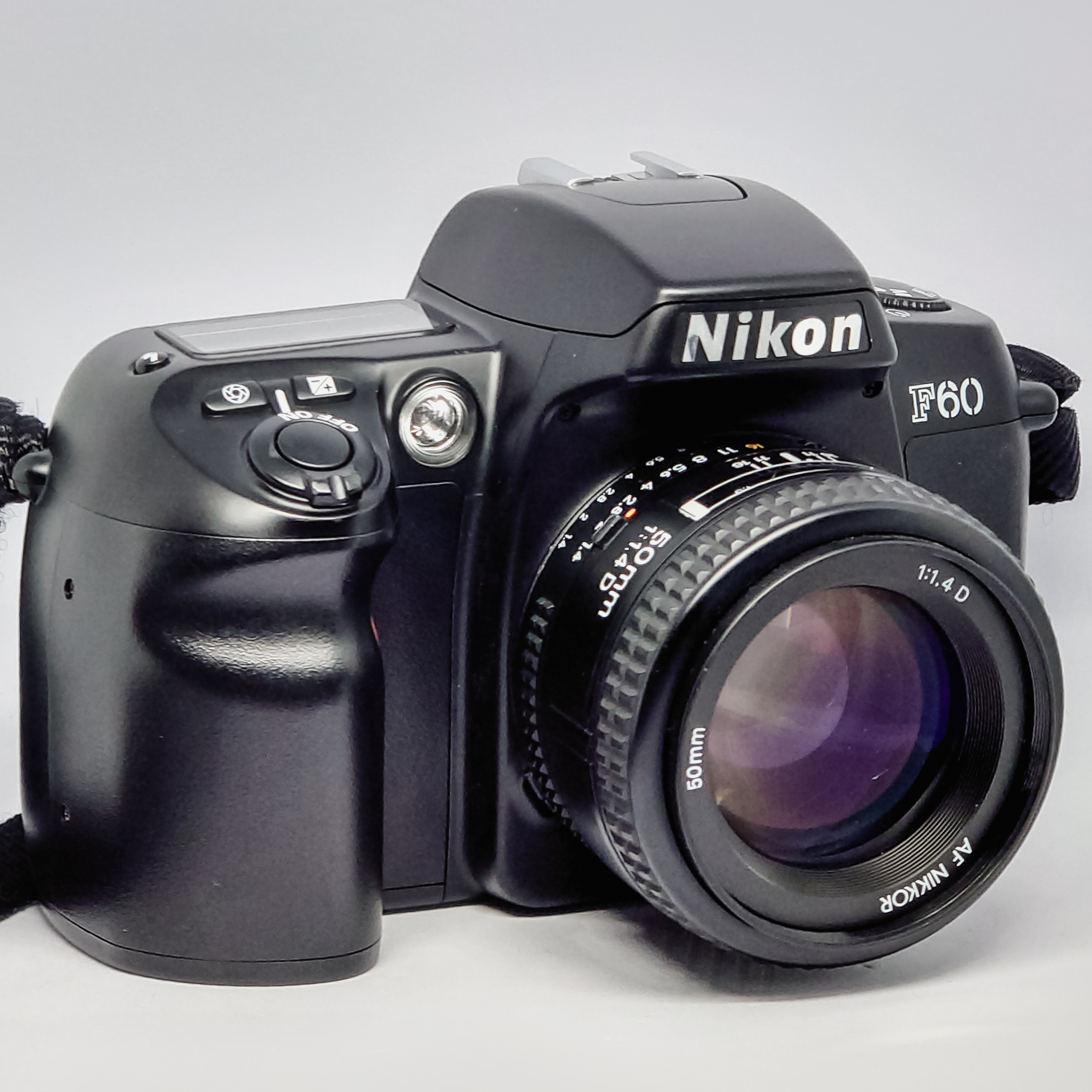 アリバイ日記: 【フィルムカメラ】Nikon F60を手に入れたのでモノクロ