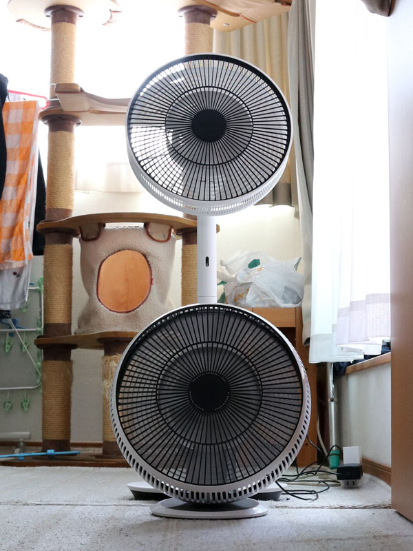 xr100で遊ぶ？: 半年前に購入した バルミューダ The GreenFan 開梱(笑)