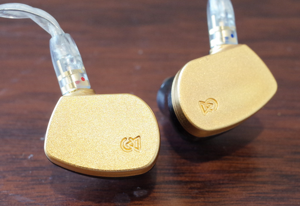 Sandal Audio: Campfire Audio Solaris イヤホンの試聴レビュー