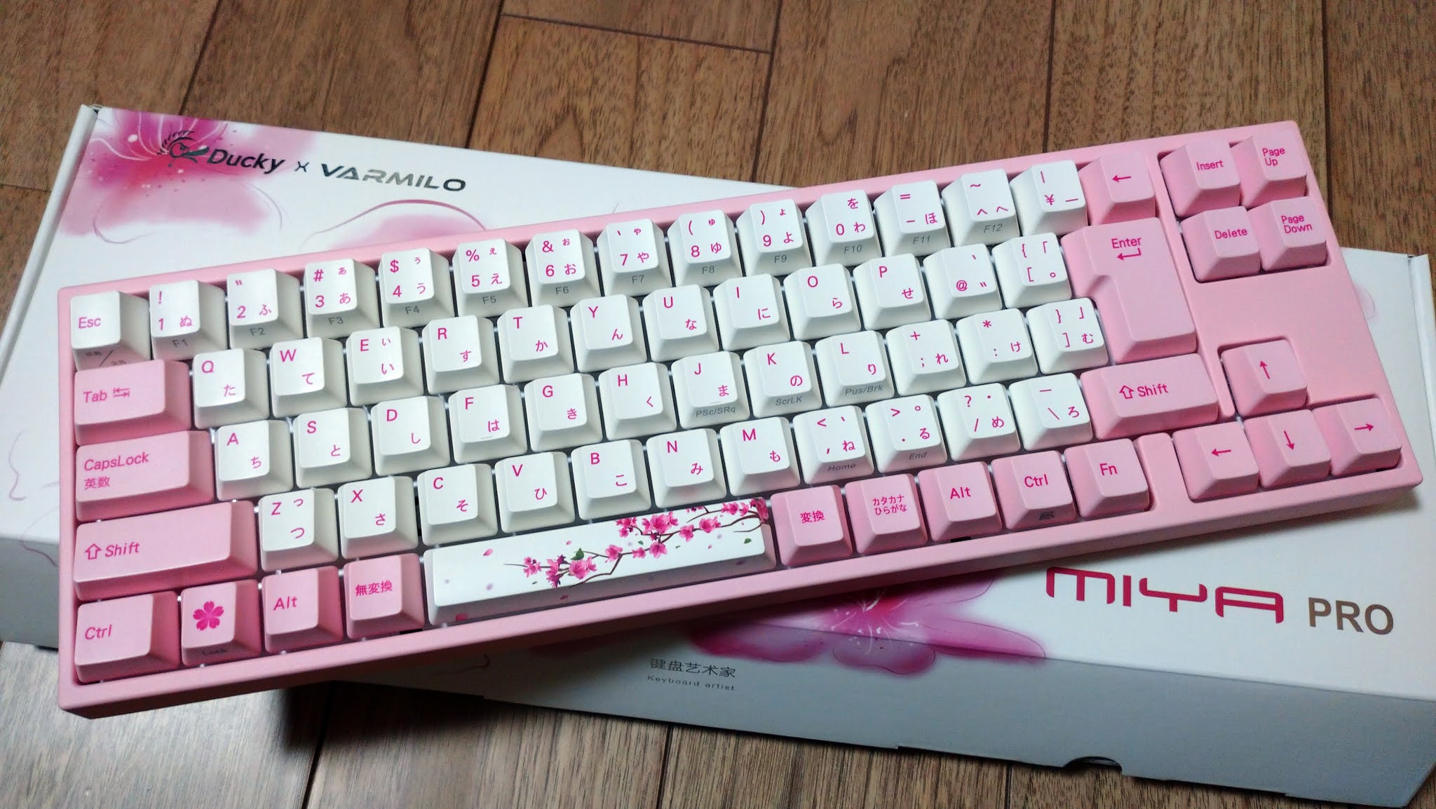 VARMILO】憧れの、桜軸仕様の桜キーボードを手に入れたぞ！