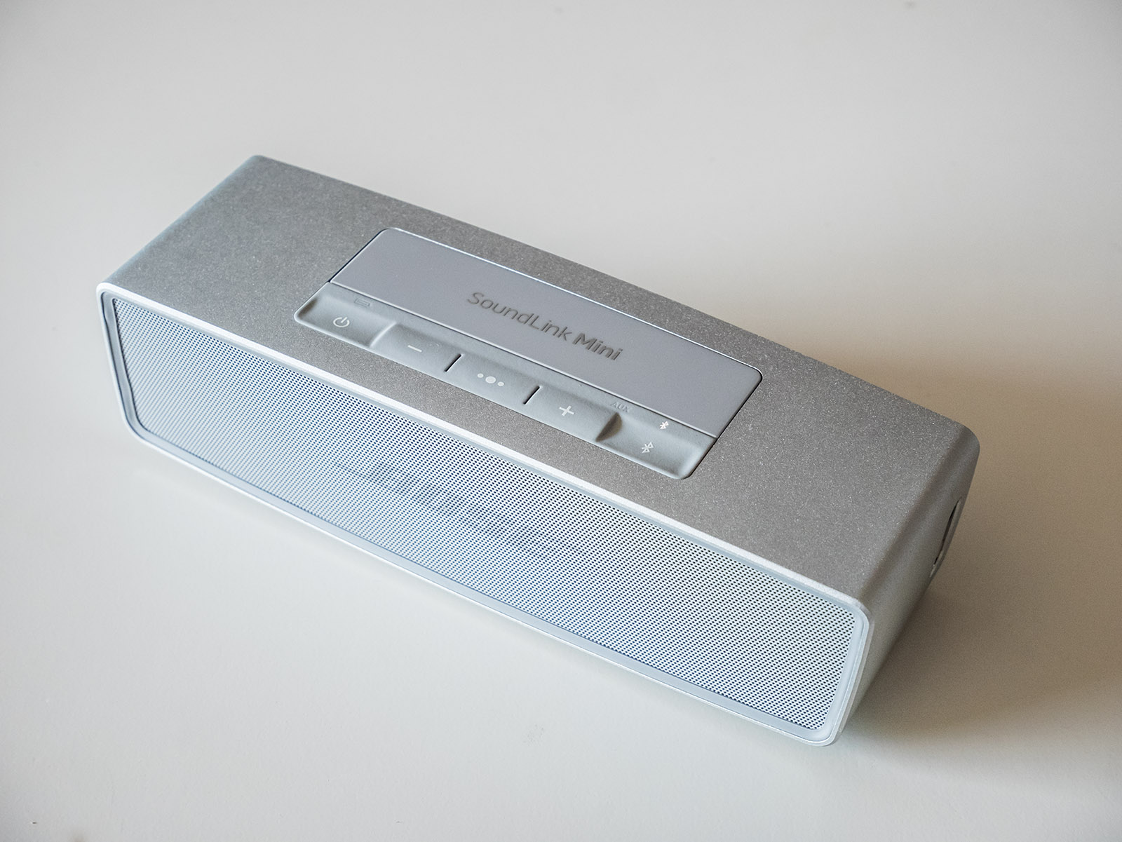 GadgetMagz: Review: Bose Soundlink Mini II - lots of improvements