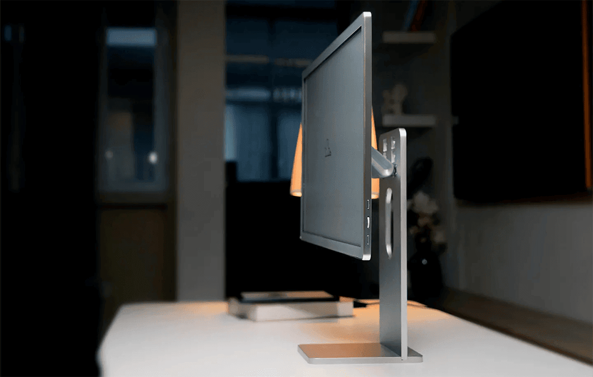 実用レベルの13.3インチE Inkモニター「BOOX Mira」発売。25.3インチの