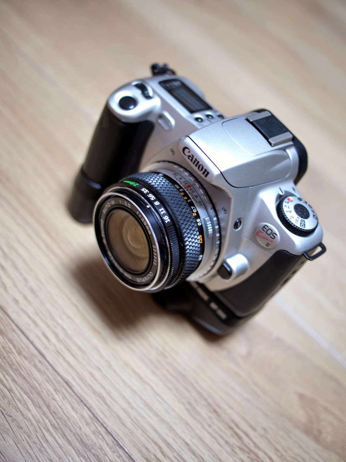 43デジカメ*ラボ: キヤノンEOS Kiss III 購入