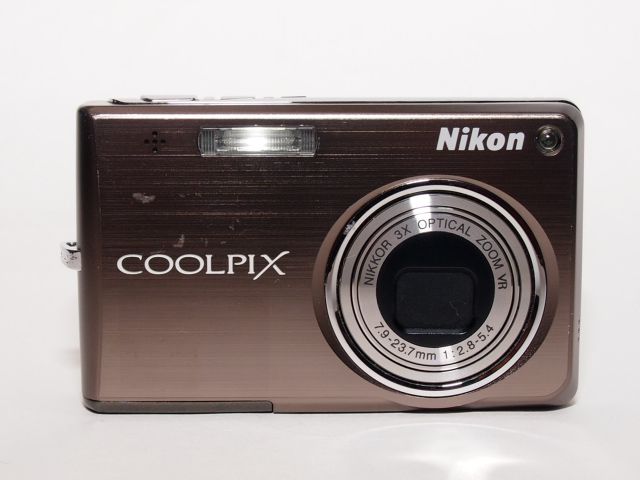 美品】Nikon COOLPIX S700 デジタルカメラ ブロンズ 美品】Nikon