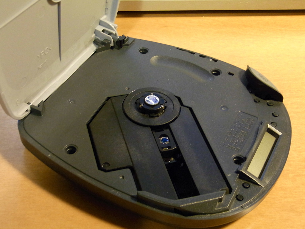 卓上オーディオ (Tabletop Audio): ポータブルCDプレイヤー(Panasonic