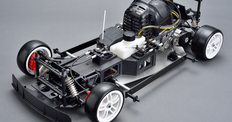 スロットカー全日本チャンピオンが作る1/5ガソリンエンジンRCカー