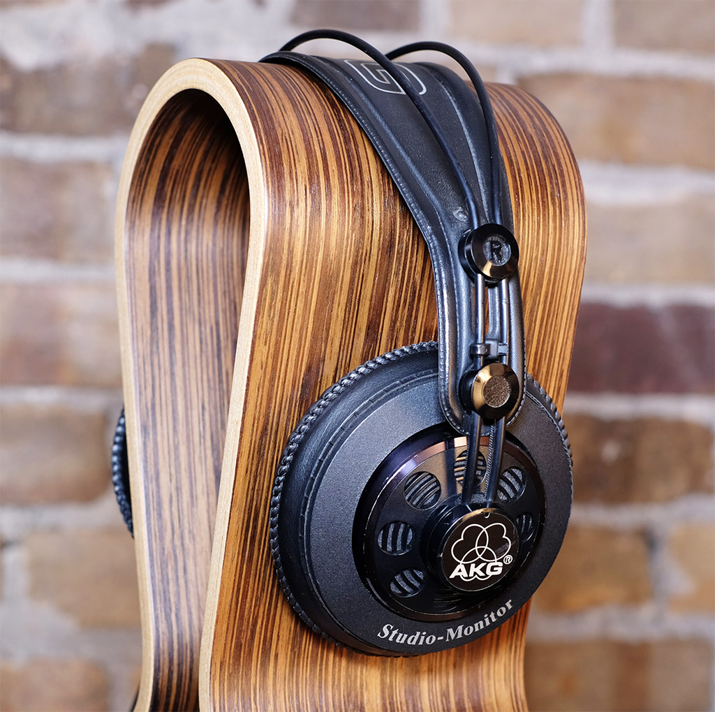 Sandal Audio: AKG K240シリーズ ヘッドホンについて（K240DFとか）