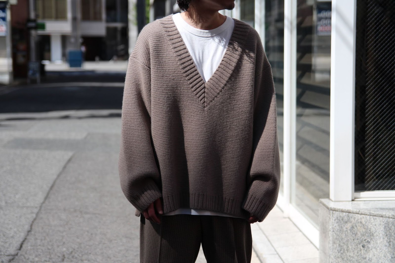 YOKE / ヨーク「5G MILANO RIB V-NECK KNIT」 - input staff blog