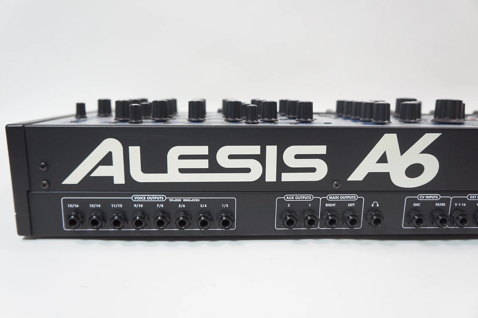 MATRIXSYNTH: ALESIS ANDROMEDA A6 Flagship 16 Voice 61-Key