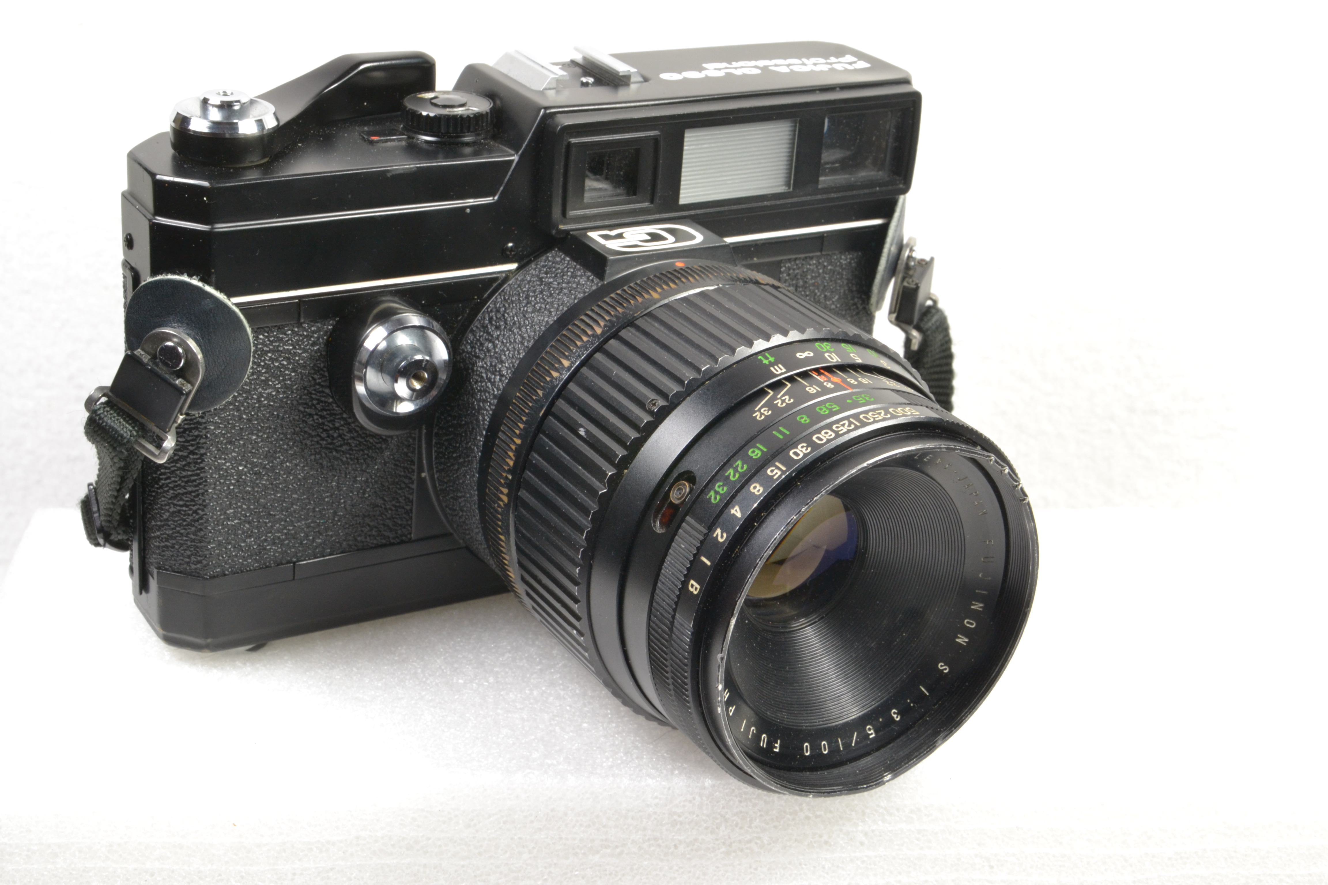 Random Camera Blog: The Fujica GL-690 Professional