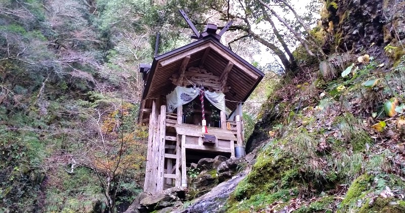 2a01e96a7fc04177b4ecb27a5bb0b4