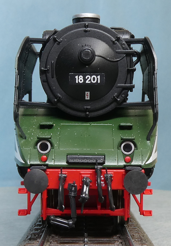 東ドイツ国鉄 DR 高速試験用機関車 BR 18 201号機（ROCO 69218）
